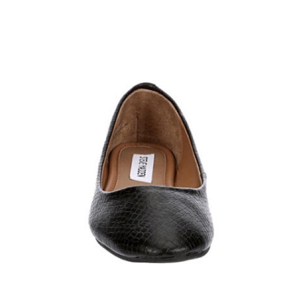 Steve Madden Black ballet flats - Picture 1 of 3